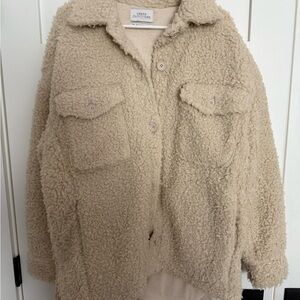 Urban Outfitters Oversized Shacket / Tan Teddy Jacket NWOT